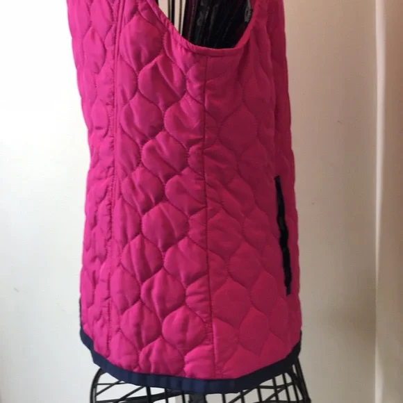 crown & ivy Fuschia Quilted Vest Trimmed in Navy Blue - Picture 7 of 9